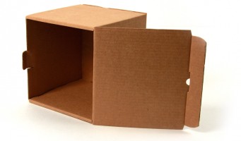 самосборная коробка с откидной крышкой из гофрокартона