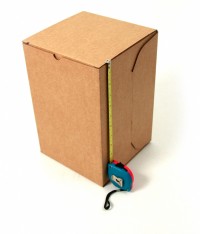упаковочная картонная коробка с откидной крышкой